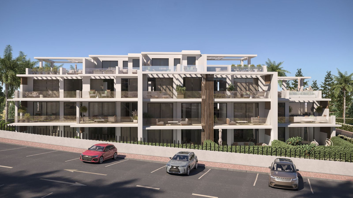 House in Estepona - view 1