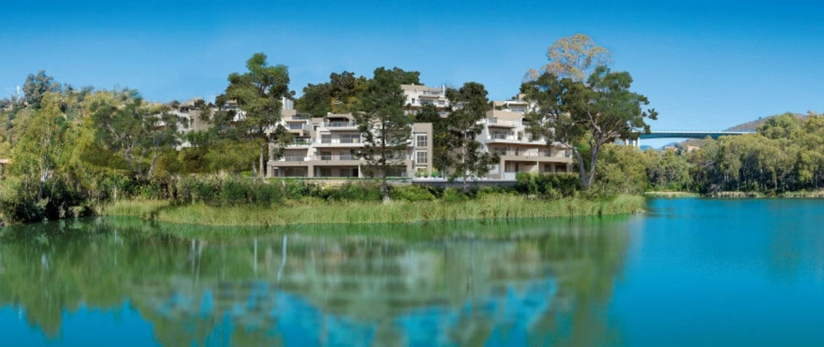 House in Marbella Del Este - view 1
