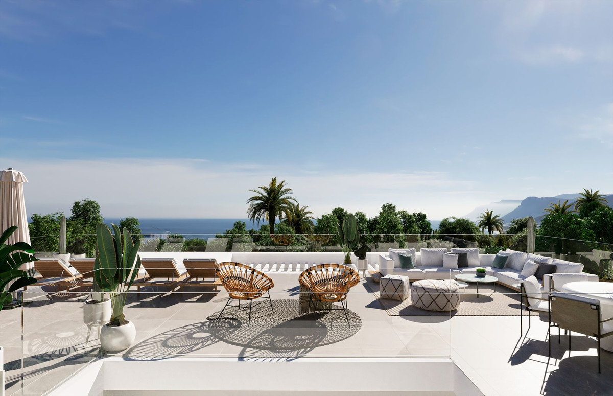 House in Estepona - view 1
