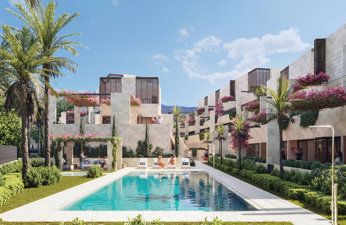 House in Estepona - view 1