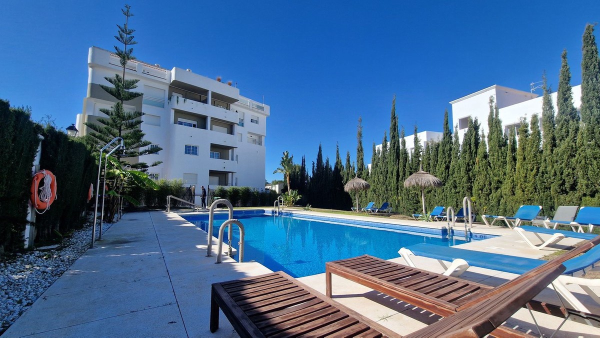 House in Marbella Del Este - view 1