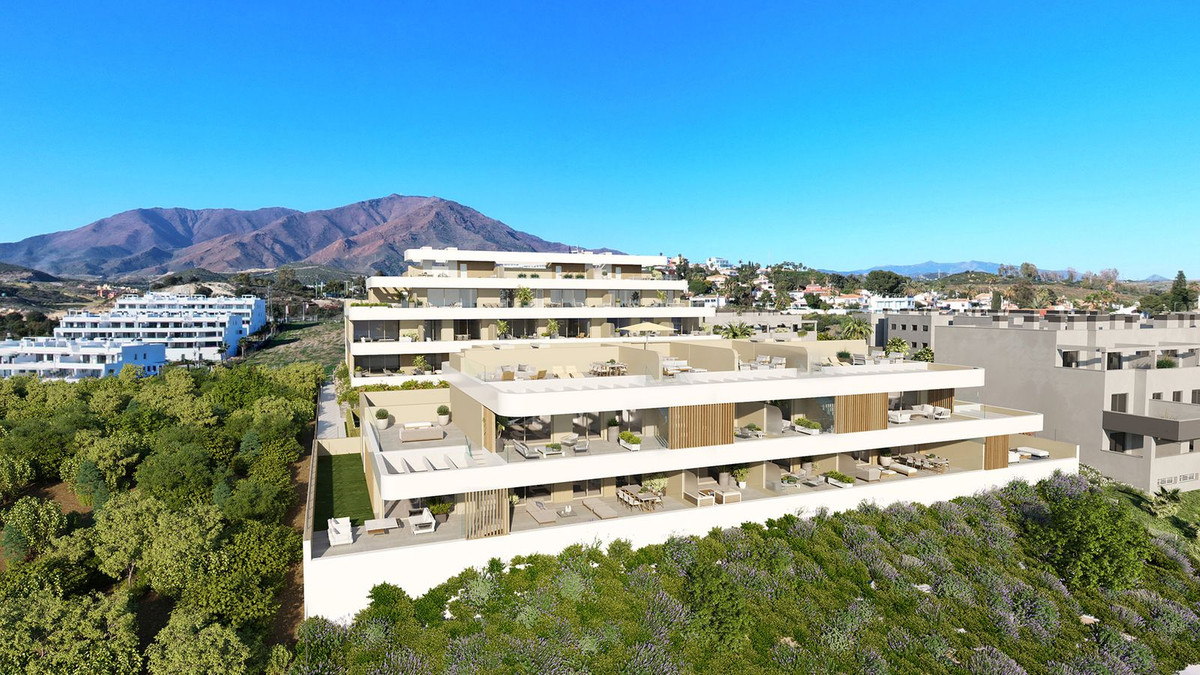 House in Estepona - view 1
