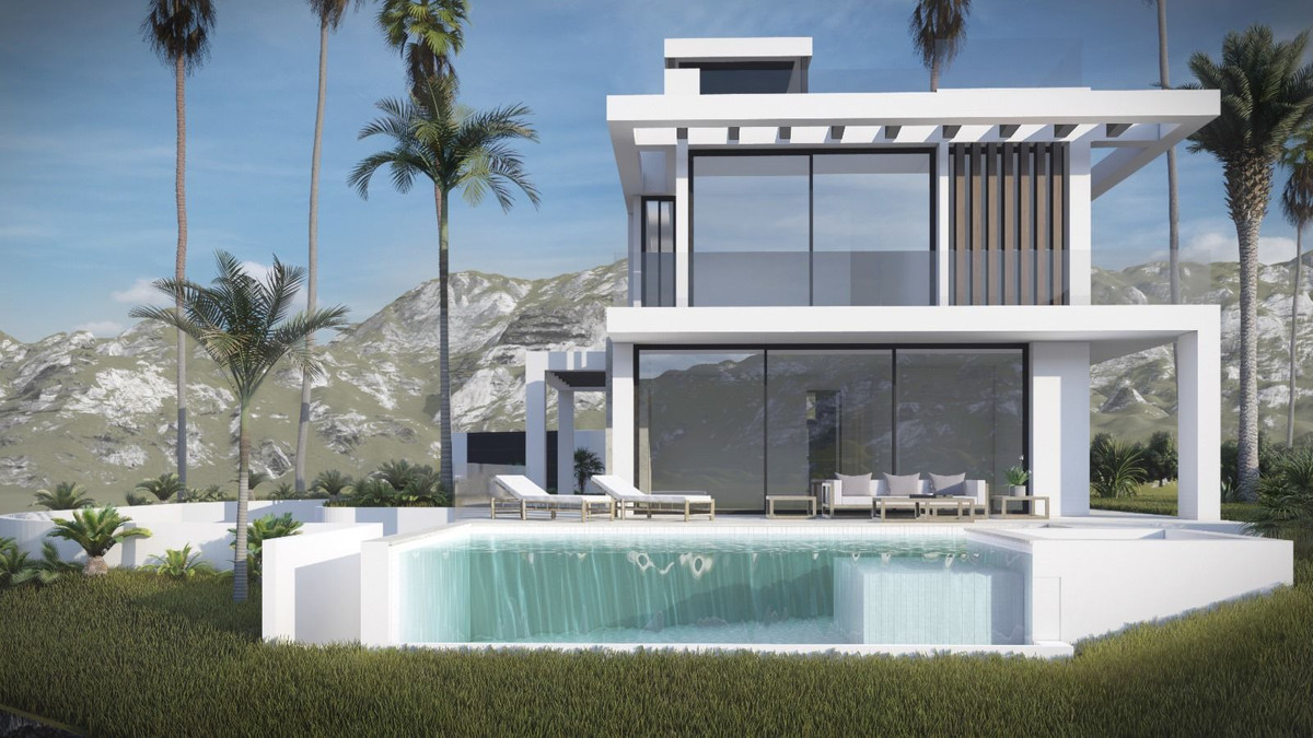 House in Estepona - view 1