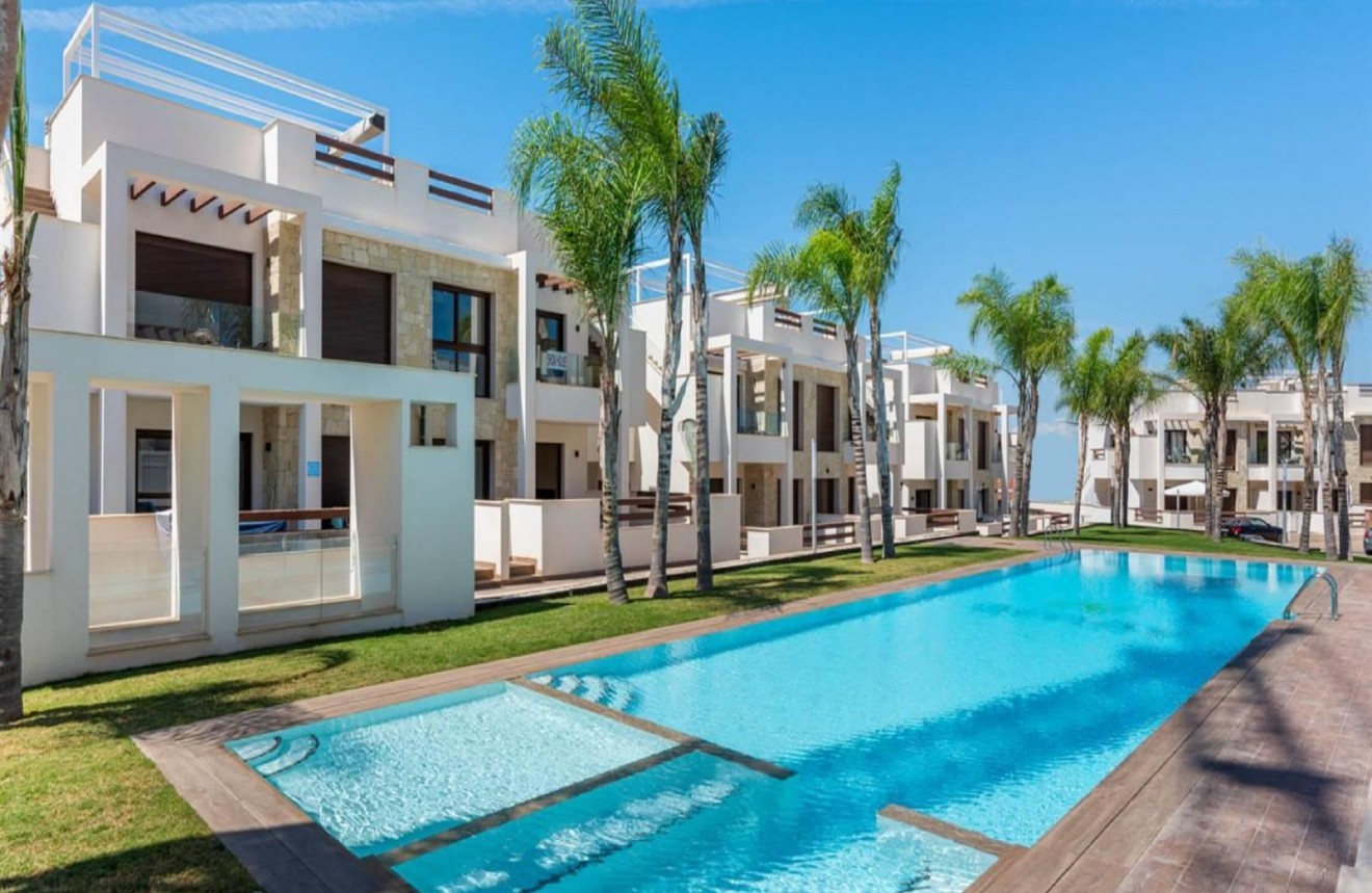 Apartment in Alicante - view 1