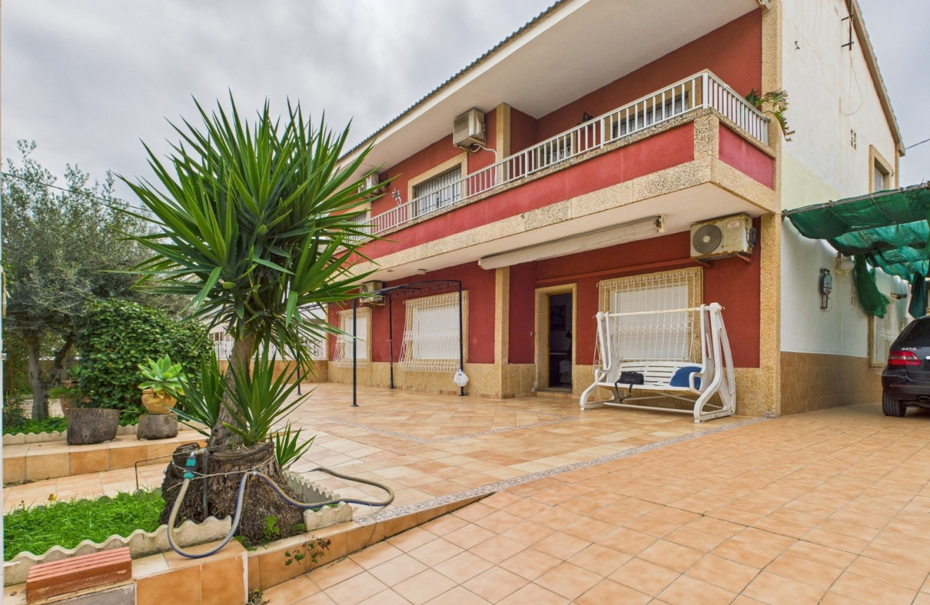 Apartment in Santa Cruz - view 1