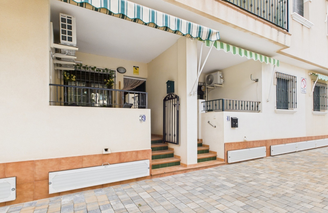 Apartment in Santa Cruz - view 1