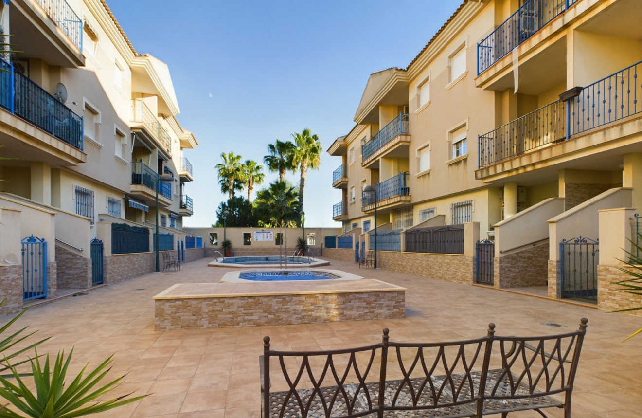 Apartment in Santa Cruz - view 1