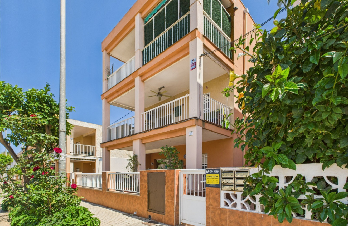 Apartment in Los Urrutias - view 1