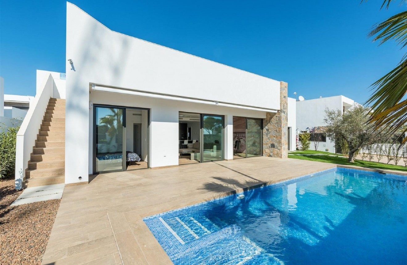 Villa in Los Alcazares - view 1
