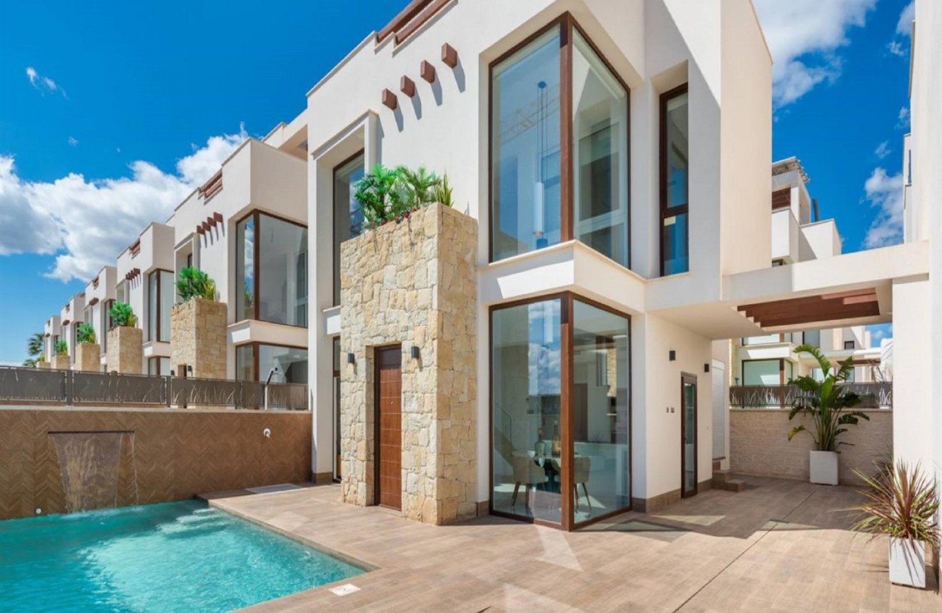 Villa in Los Montesinos - view 1