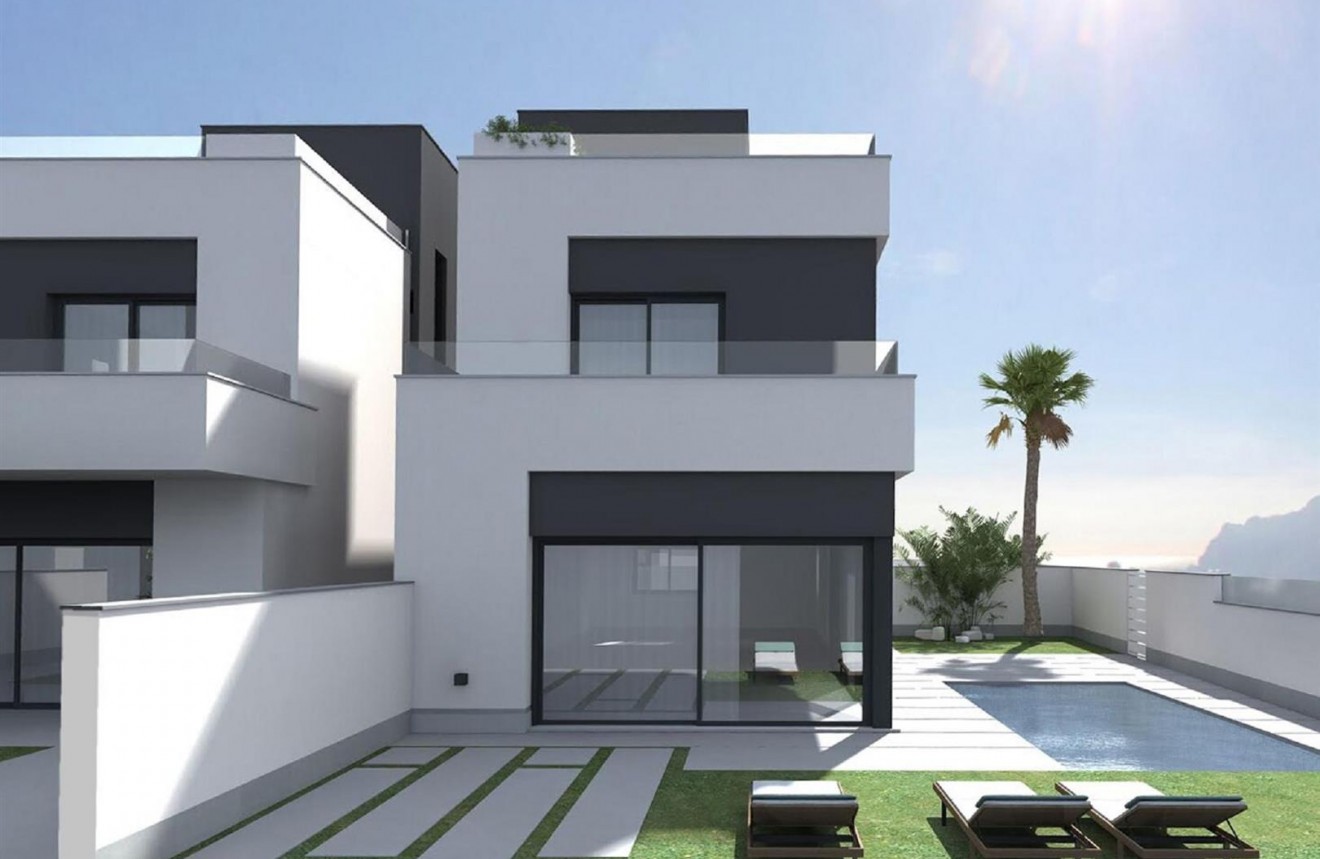 Villa in Villamartin - view 1