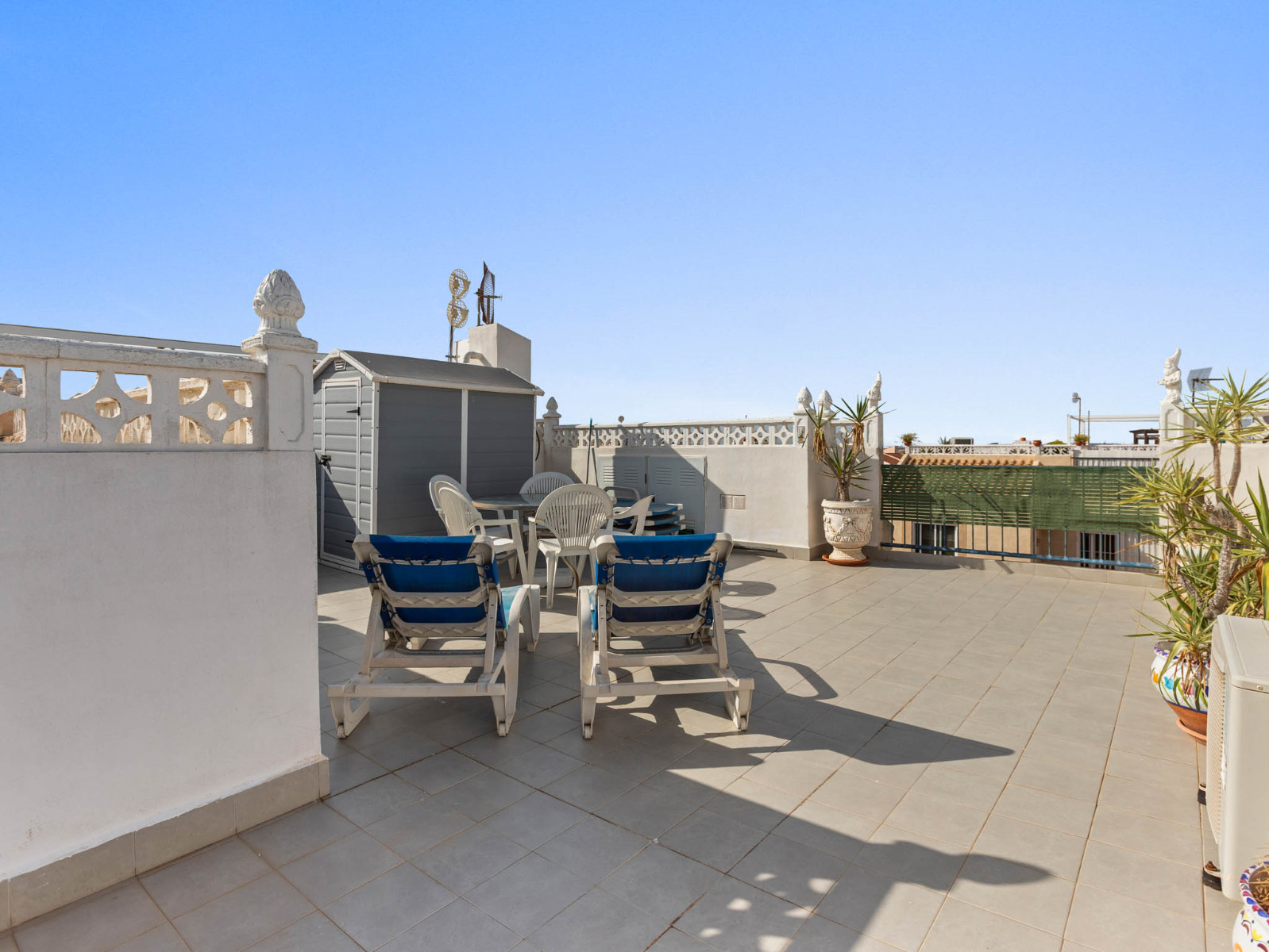 Apartment in El Chaparral - view 1