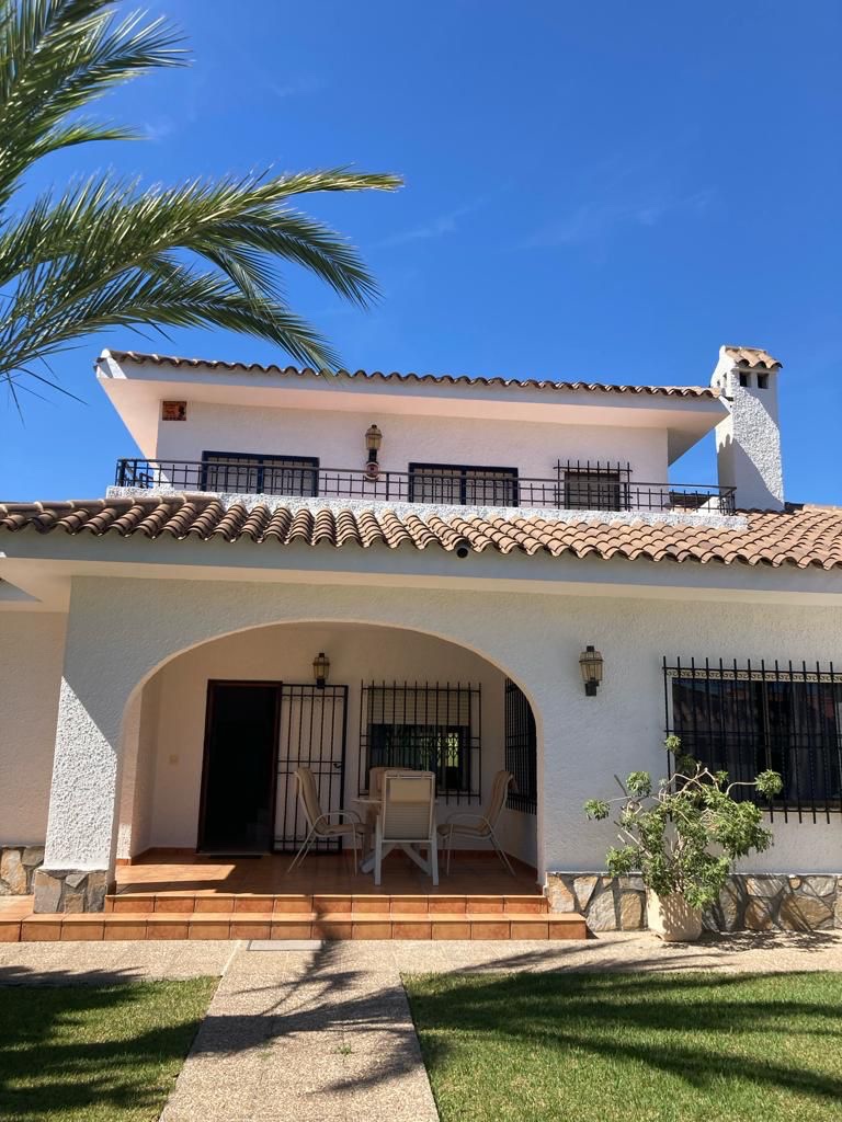 Villa in Urbanizacion los Balcones - view 1