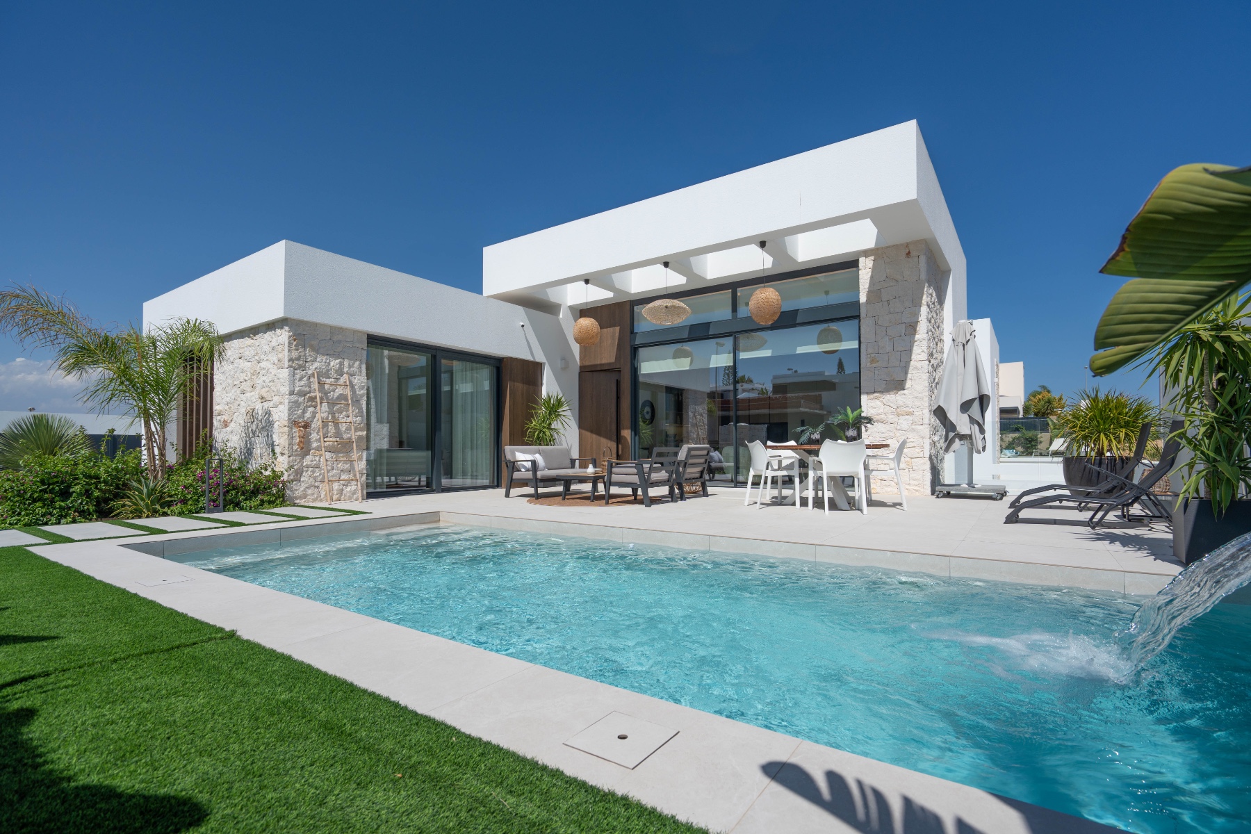 House in Alicante - view 1