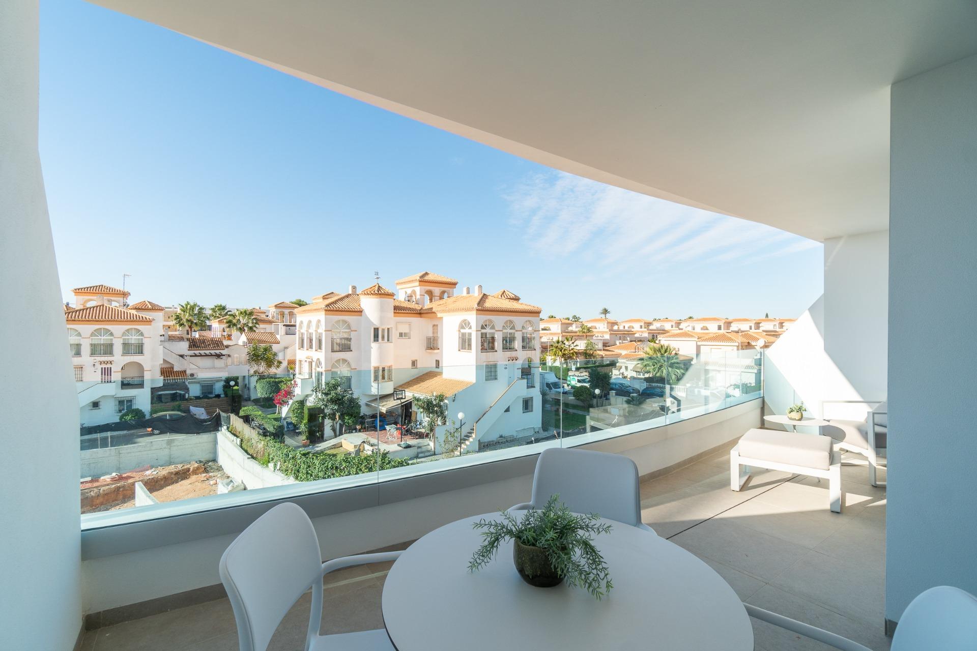Apartment in Alicante - view 1