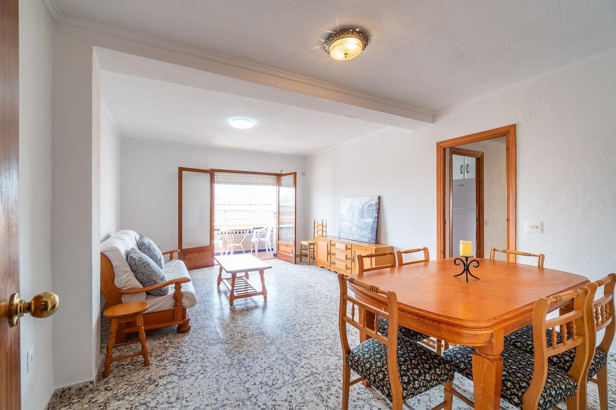 Apartment in Alicante - view 1