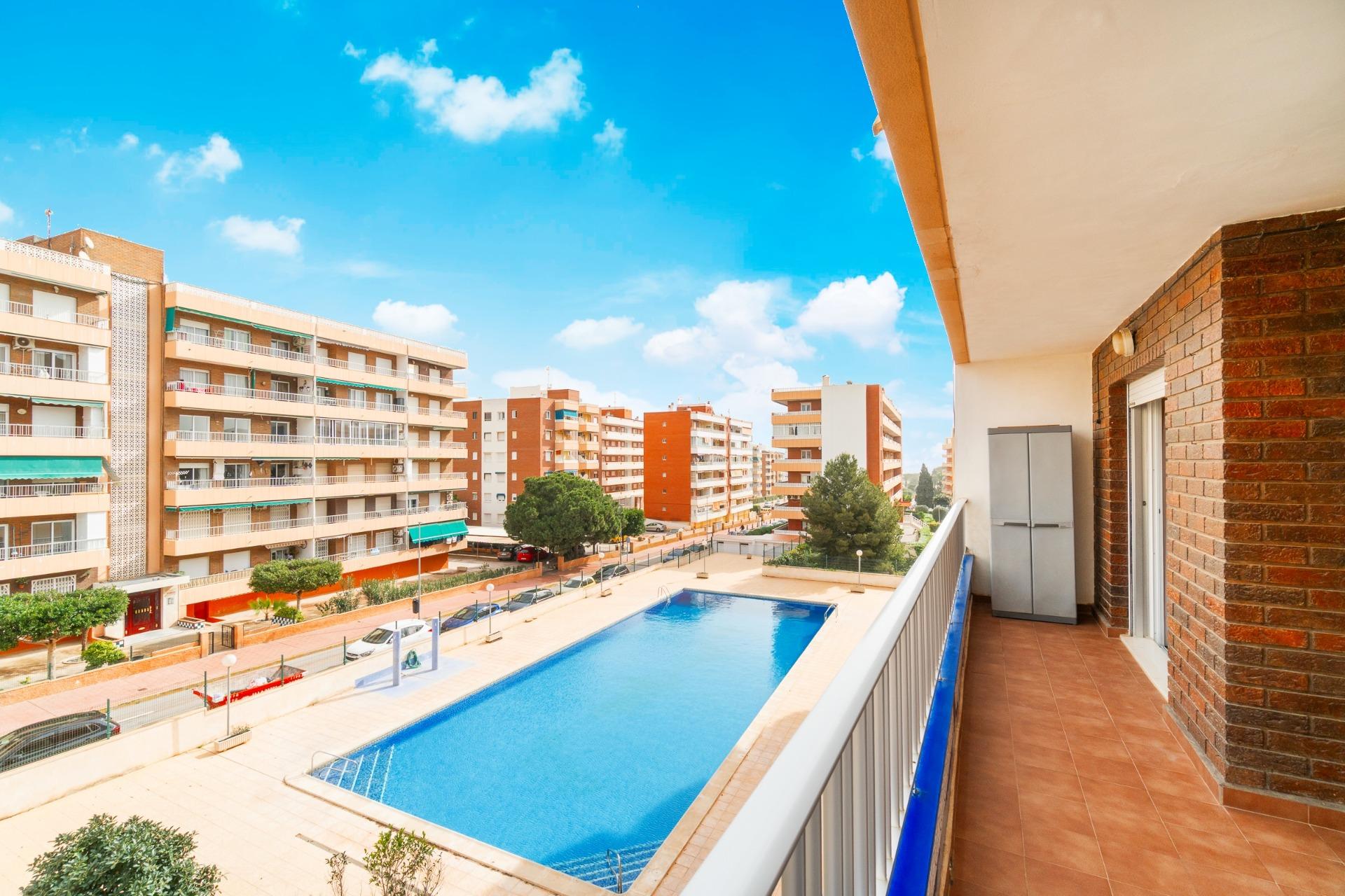 Apartment in Torrevieja - view 1