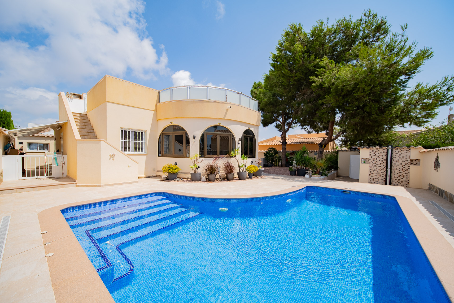Villa in Urbanizacion los Balcones - view 1