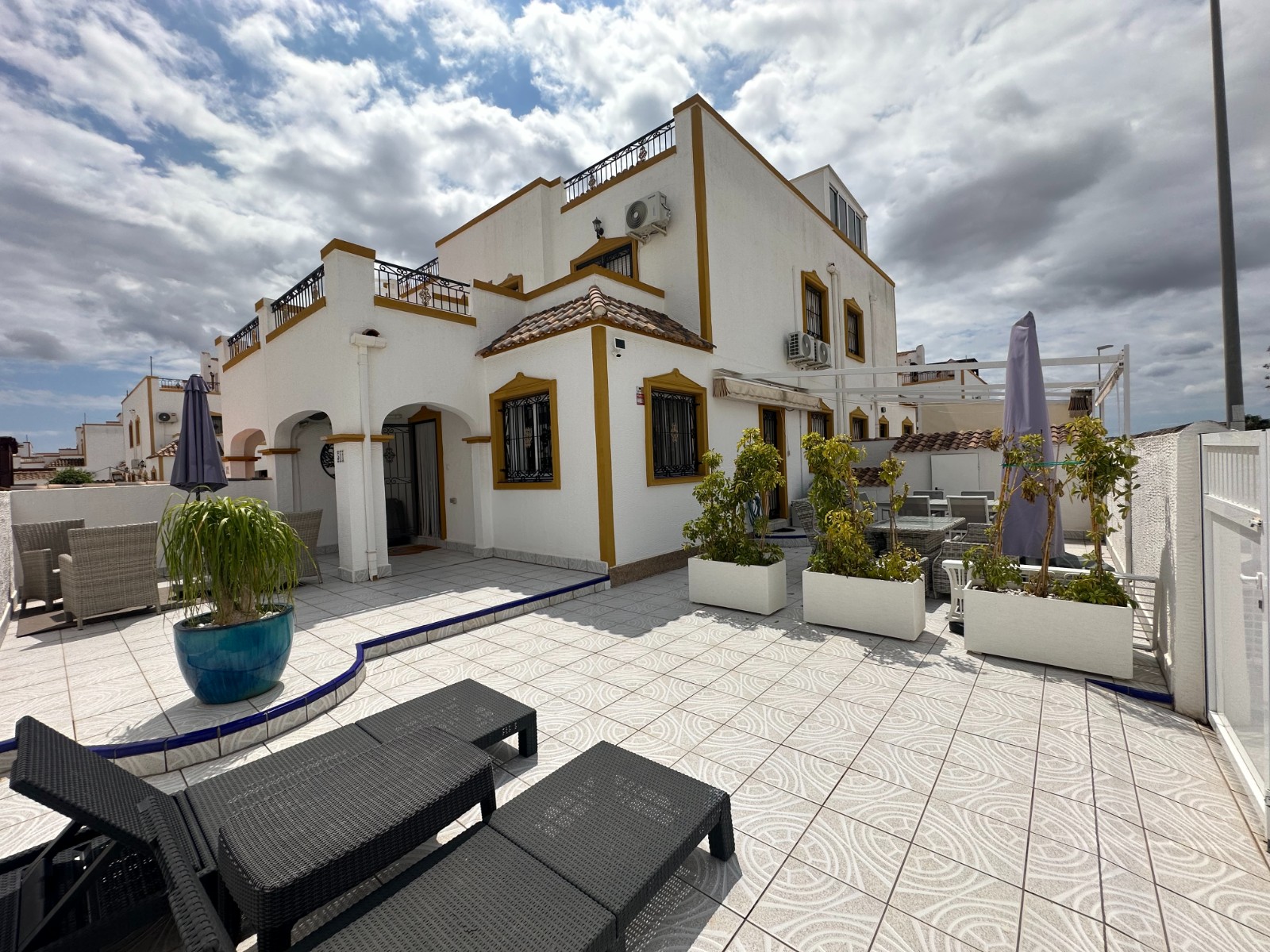 House in Urbanizacion los Balcones - view 1