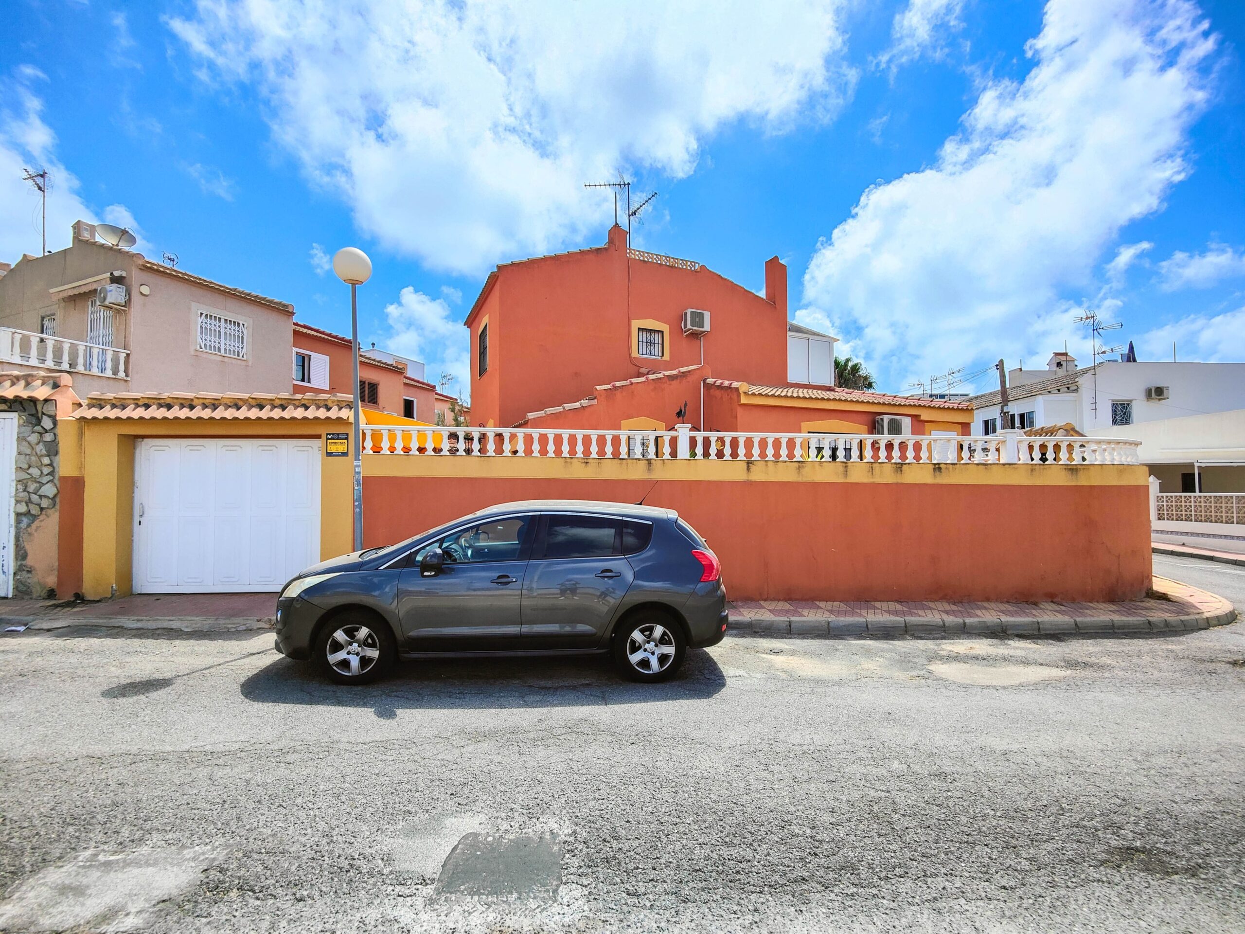Villa in Torrevieja - view 1