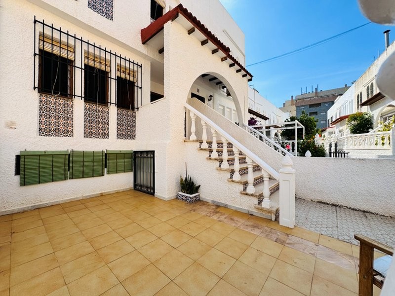 House in Torrelamata - view 1