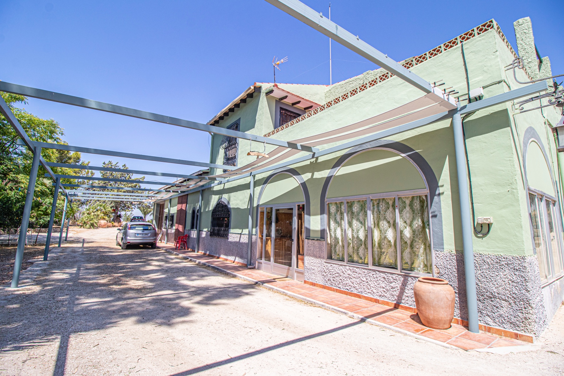 House in Crevillente - view 1