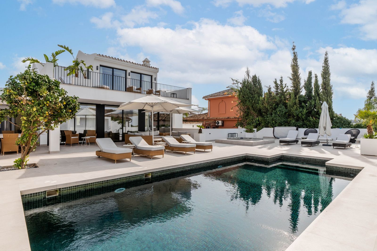 Villa in Rosario, El - view 1