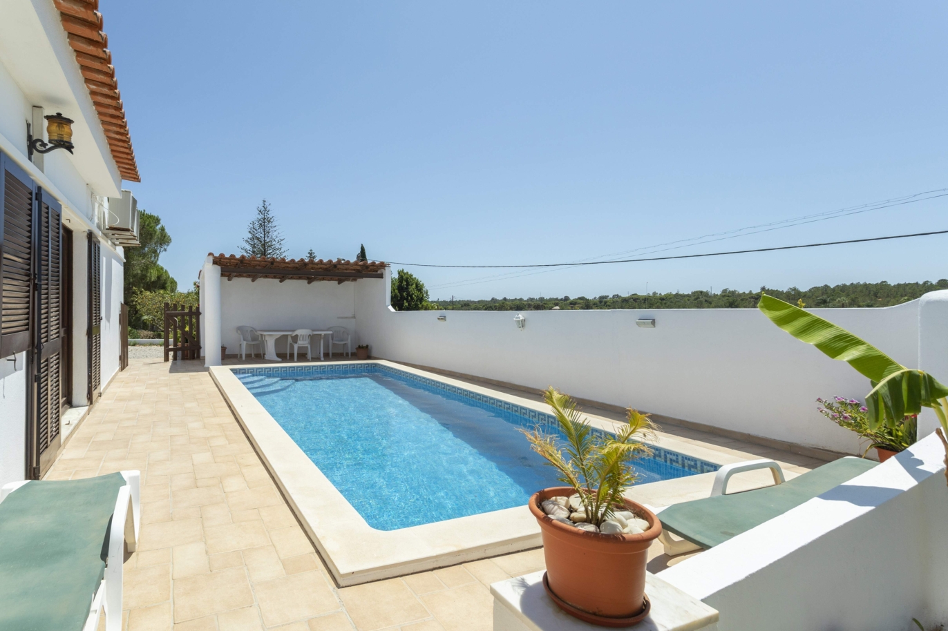 House in Almancil - view 1