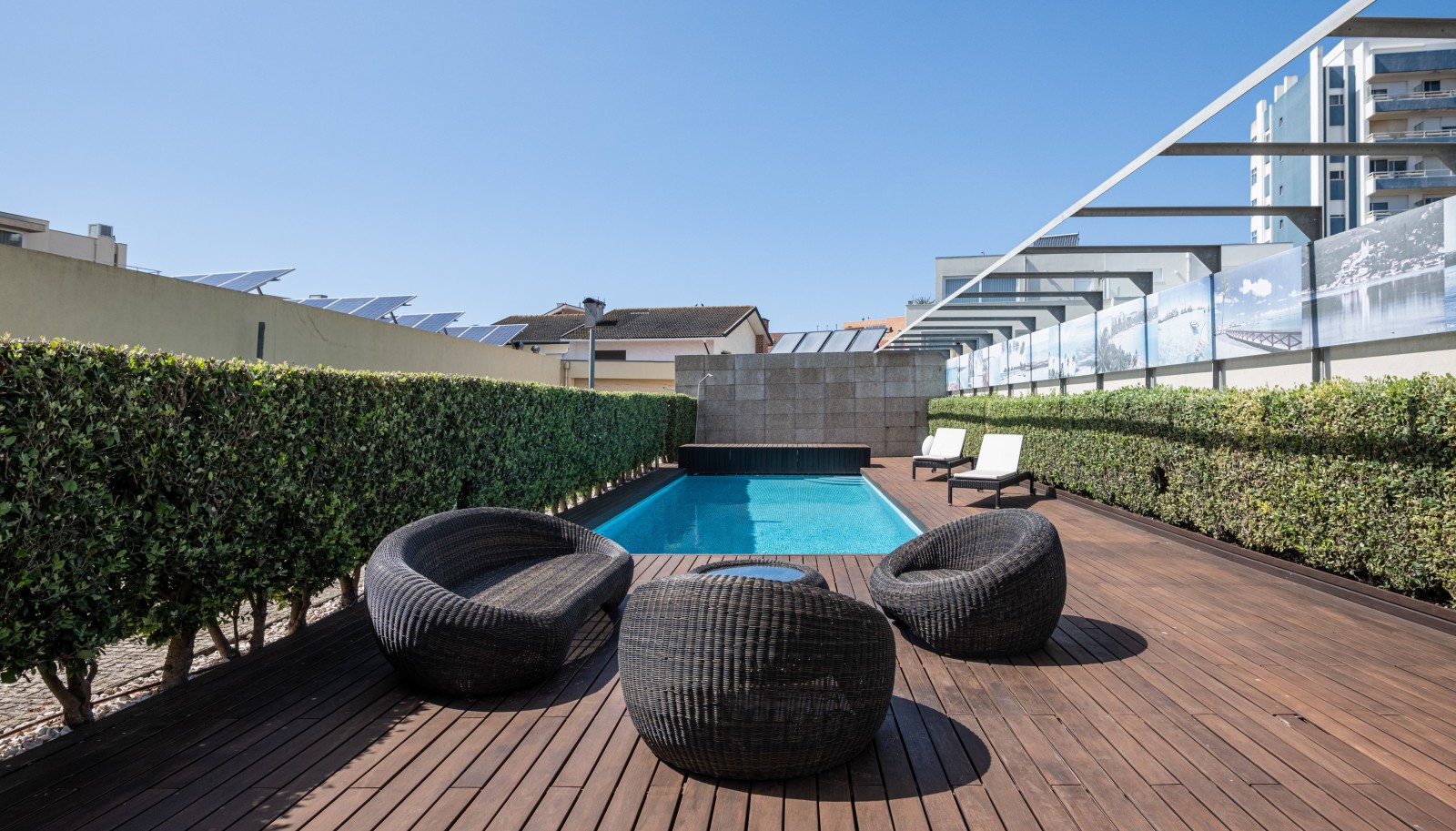 House in Vila Nova de Gaia (Santa Marinha) - view 1