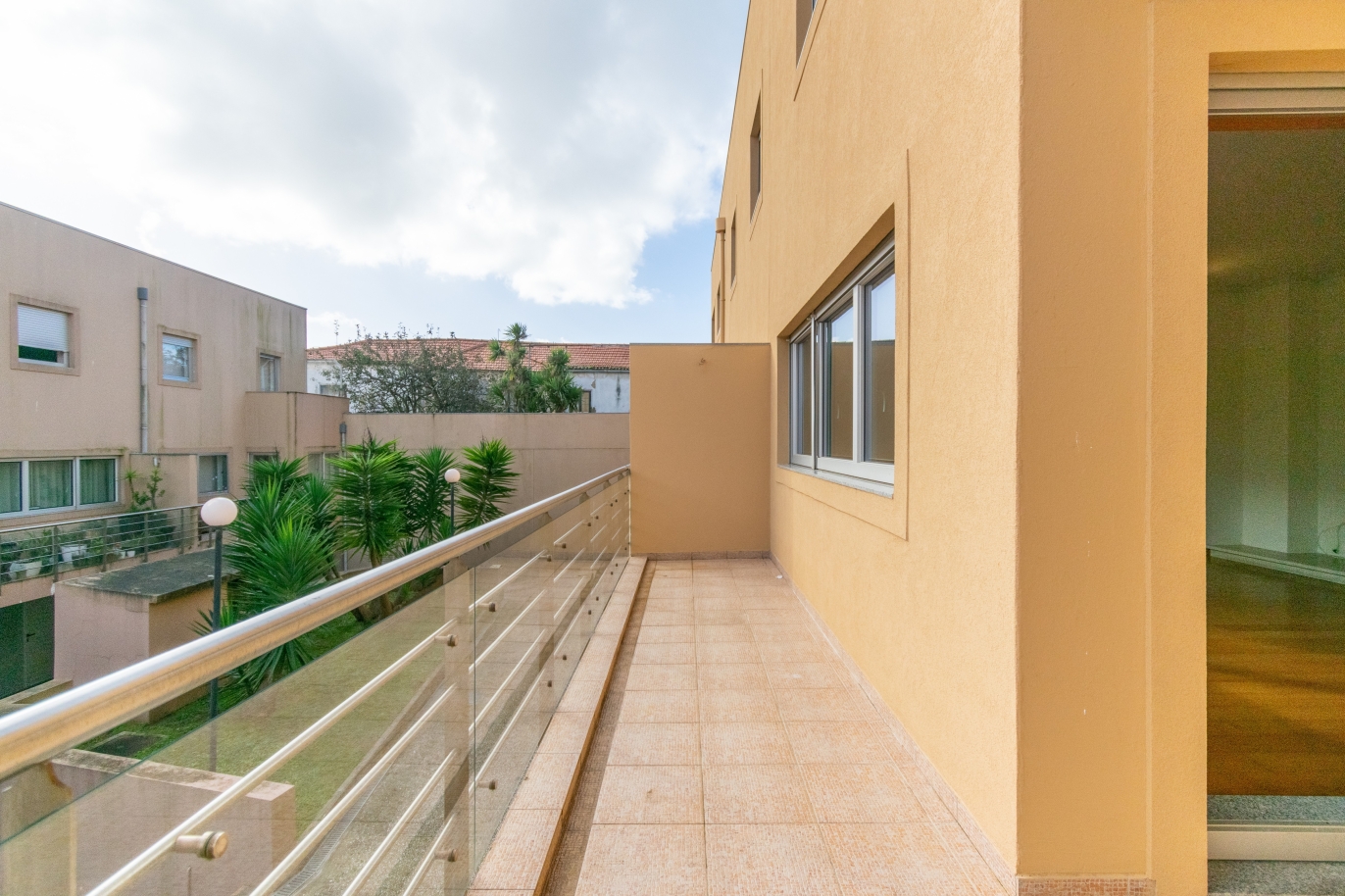 House in Leca da Palmeira - view 1