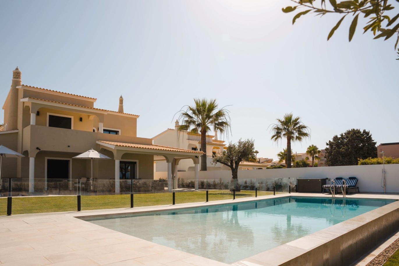 House in Guia - view 1
