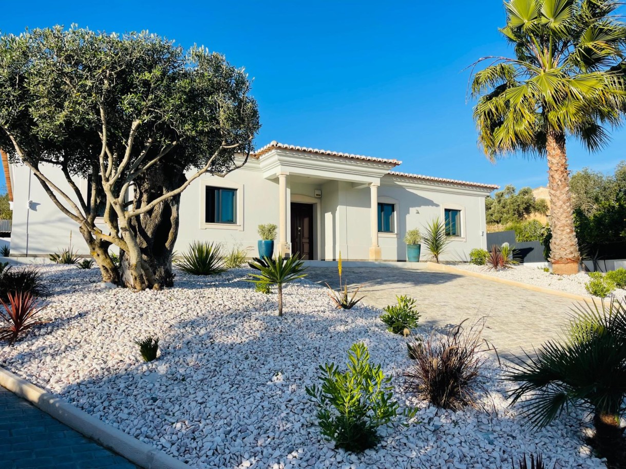 House in Fonte de Boliqueime - view 1