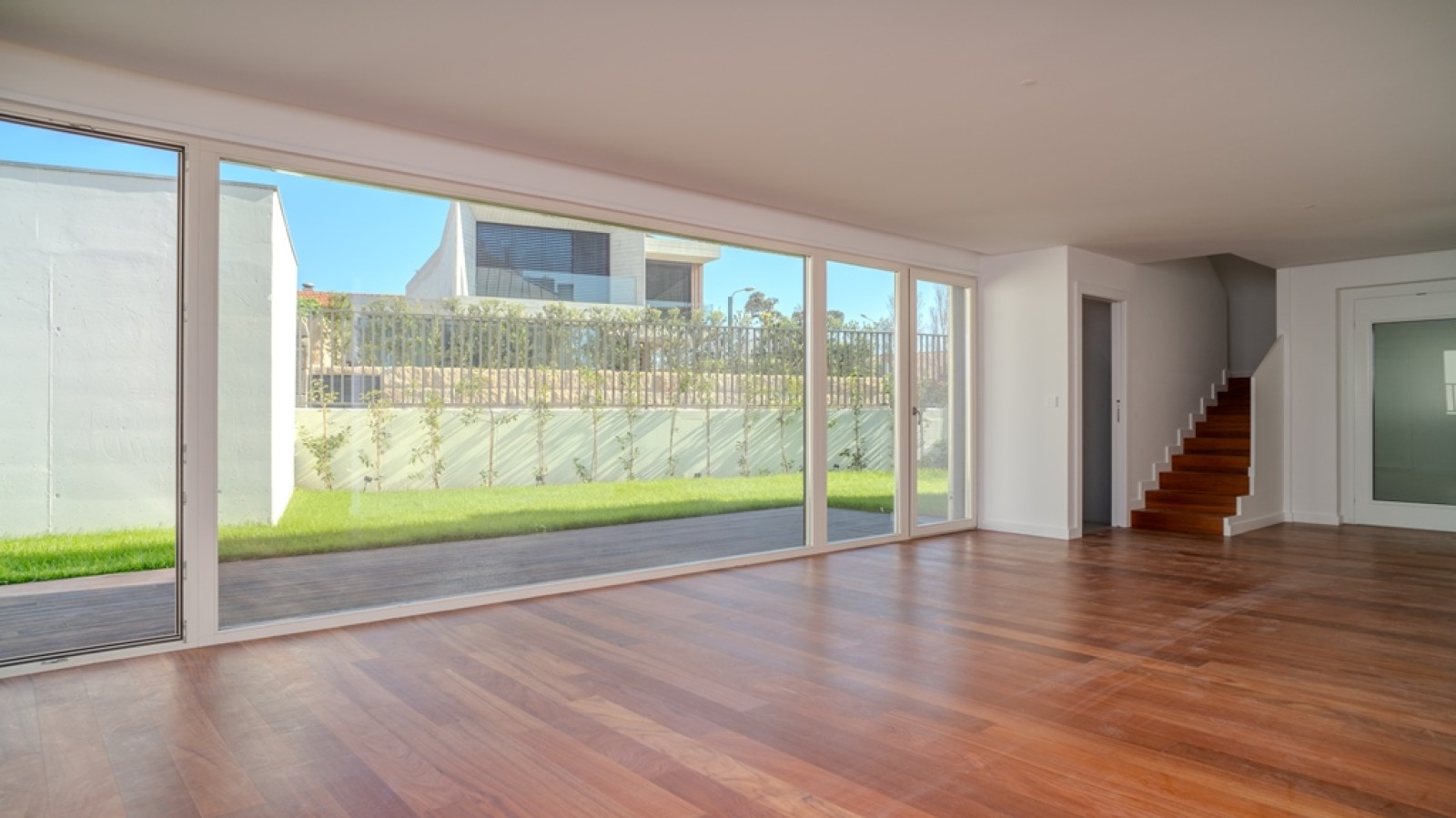 House in Leca da Palmeira - view 1