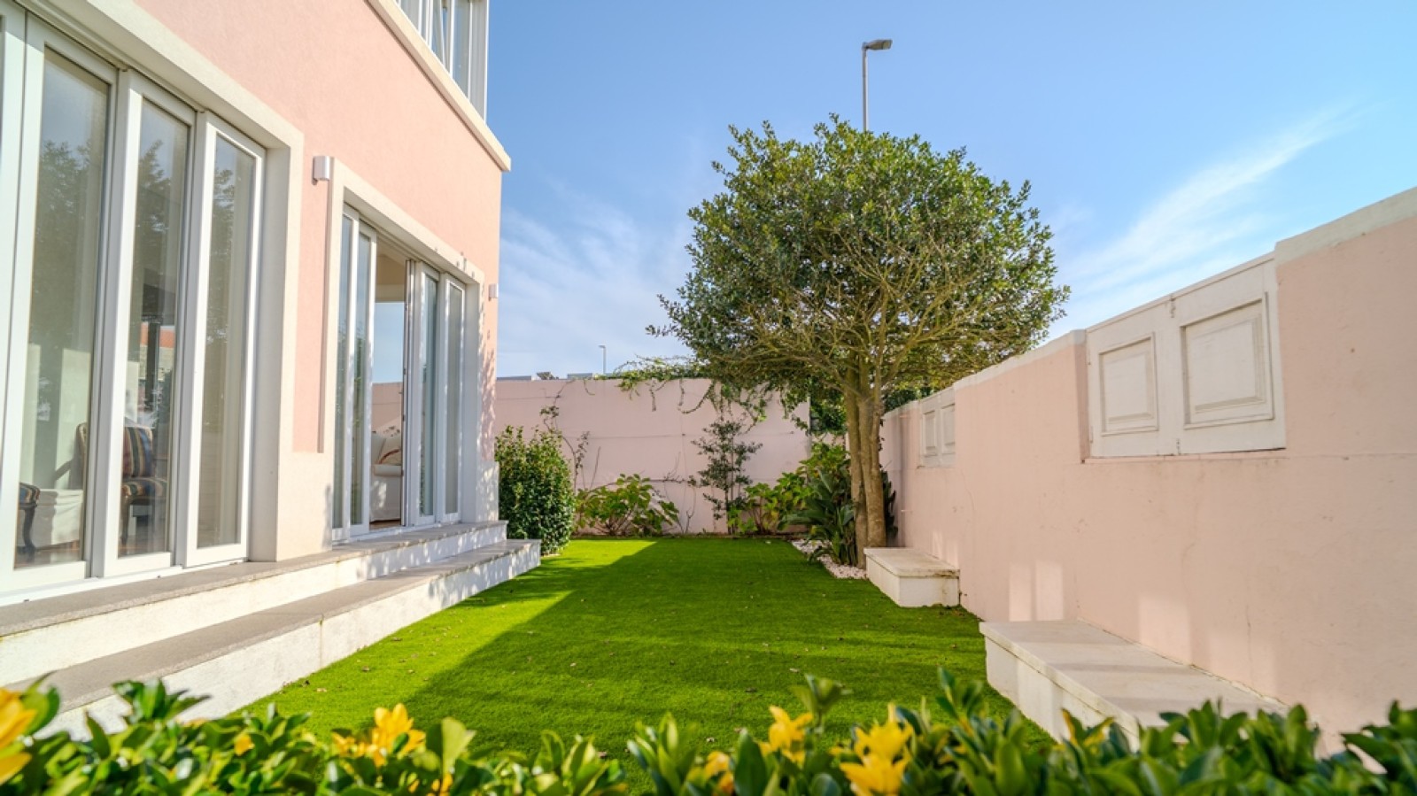 House in Senhora do Porto - view 1