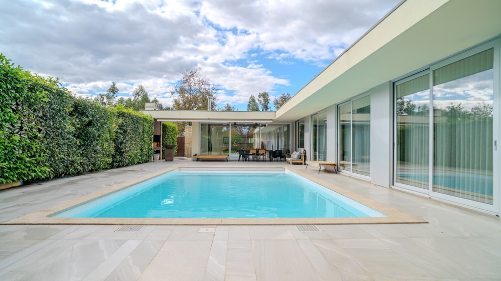 House in Lago - view 1