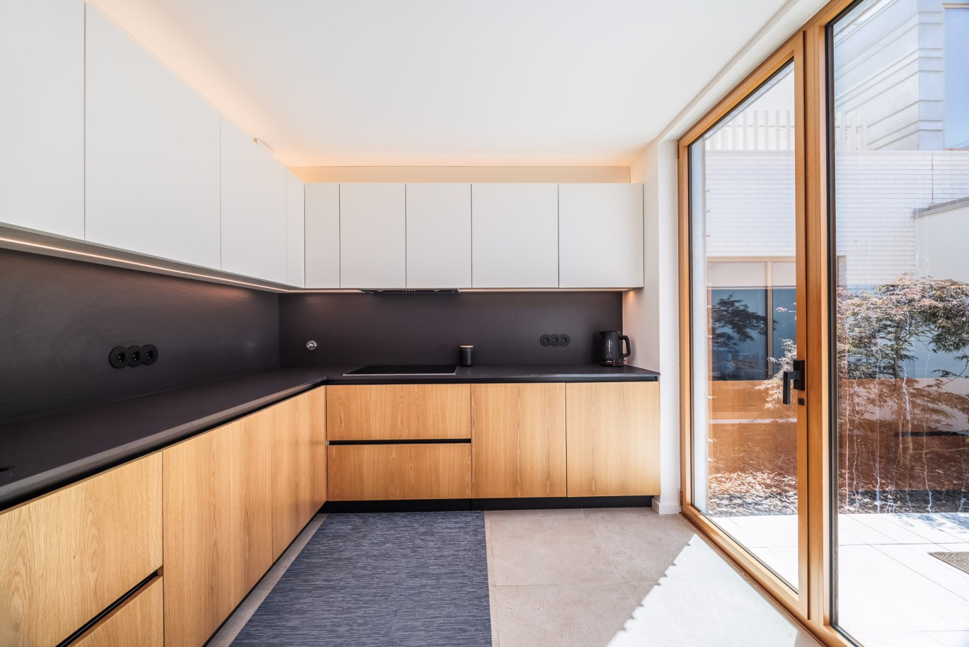 House in Aveiro - view 1