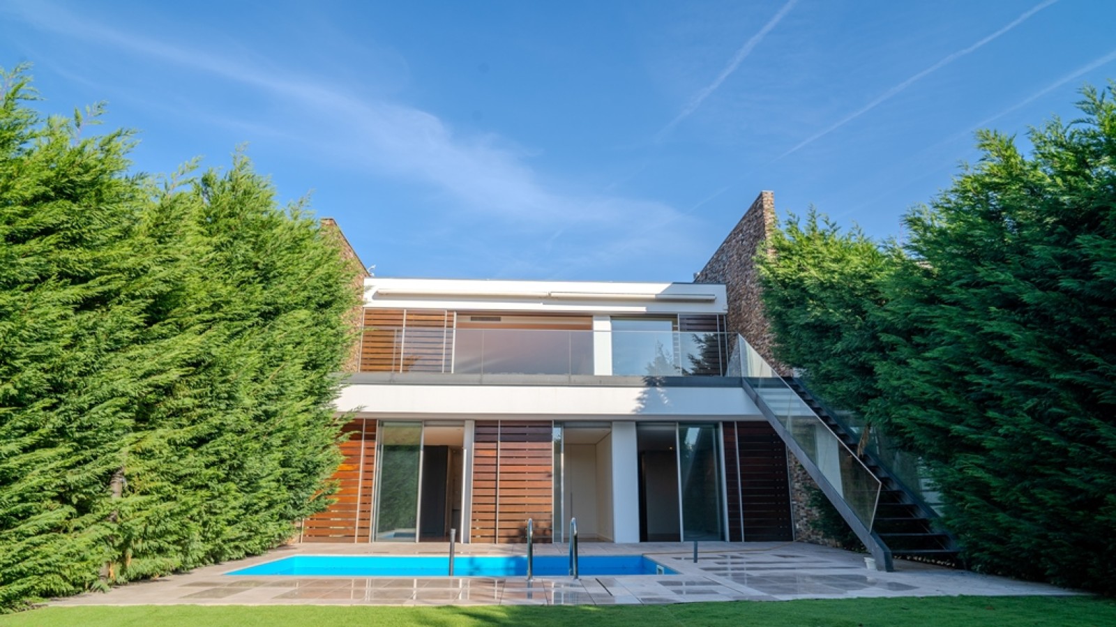 House in Agua Longa - view 1