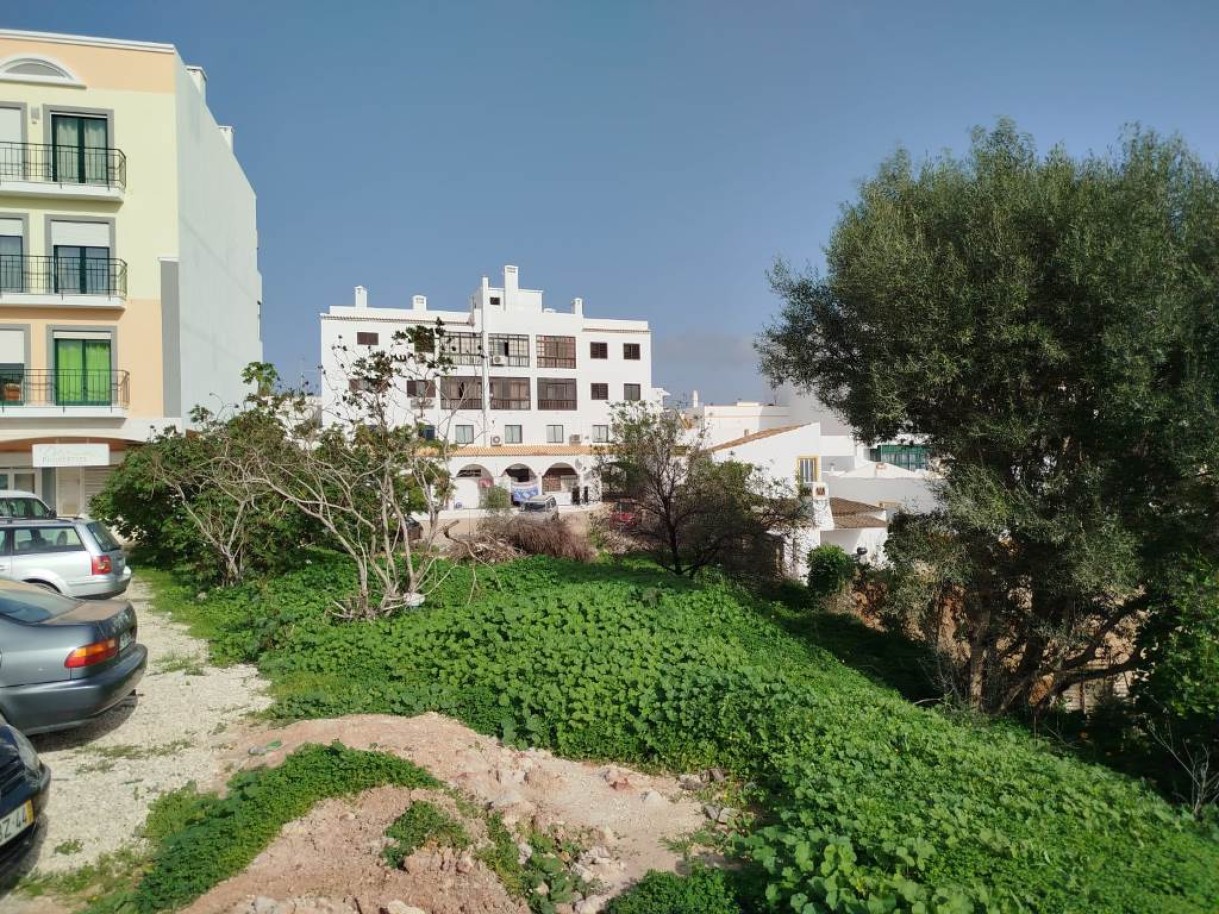 House in Almancil - view 1