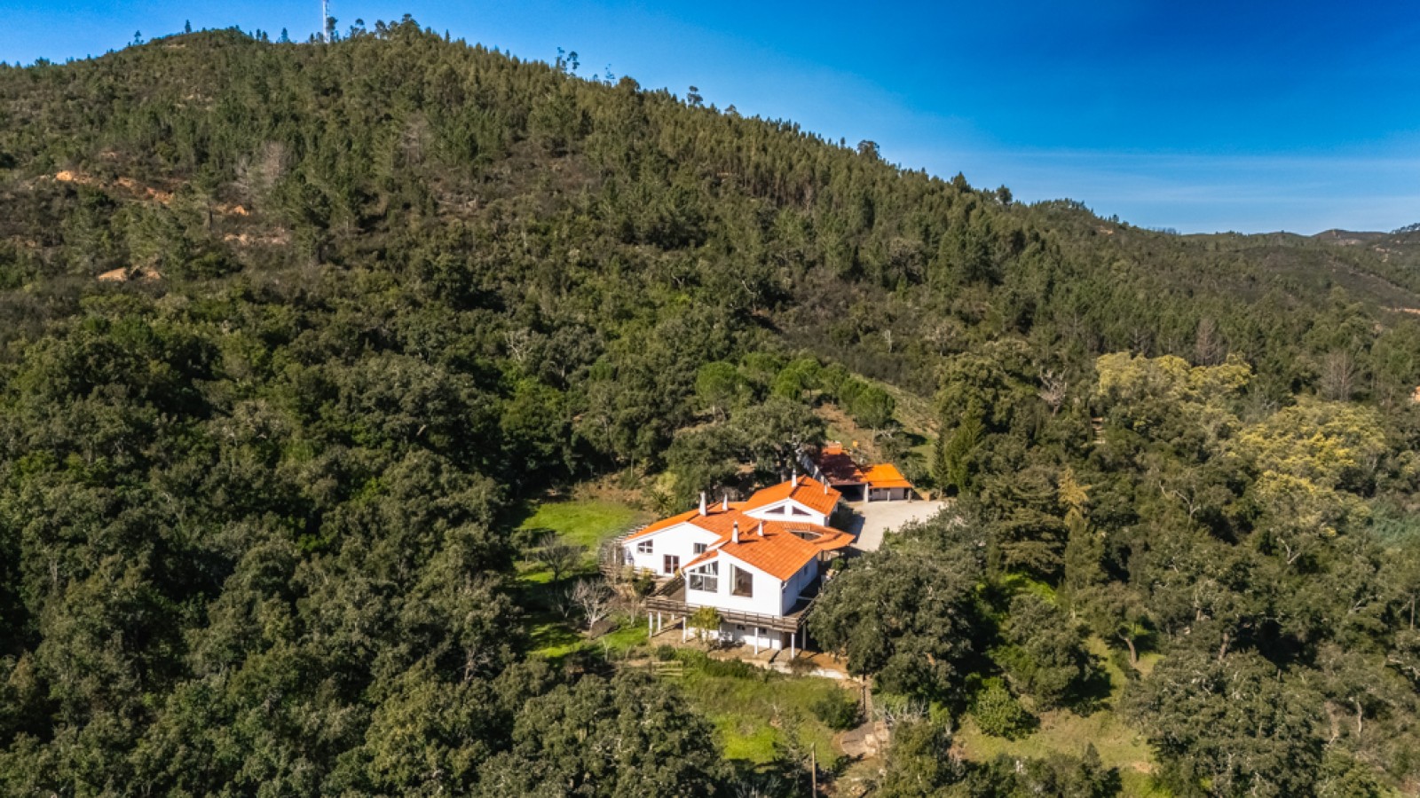 House in Marmelete - view 1