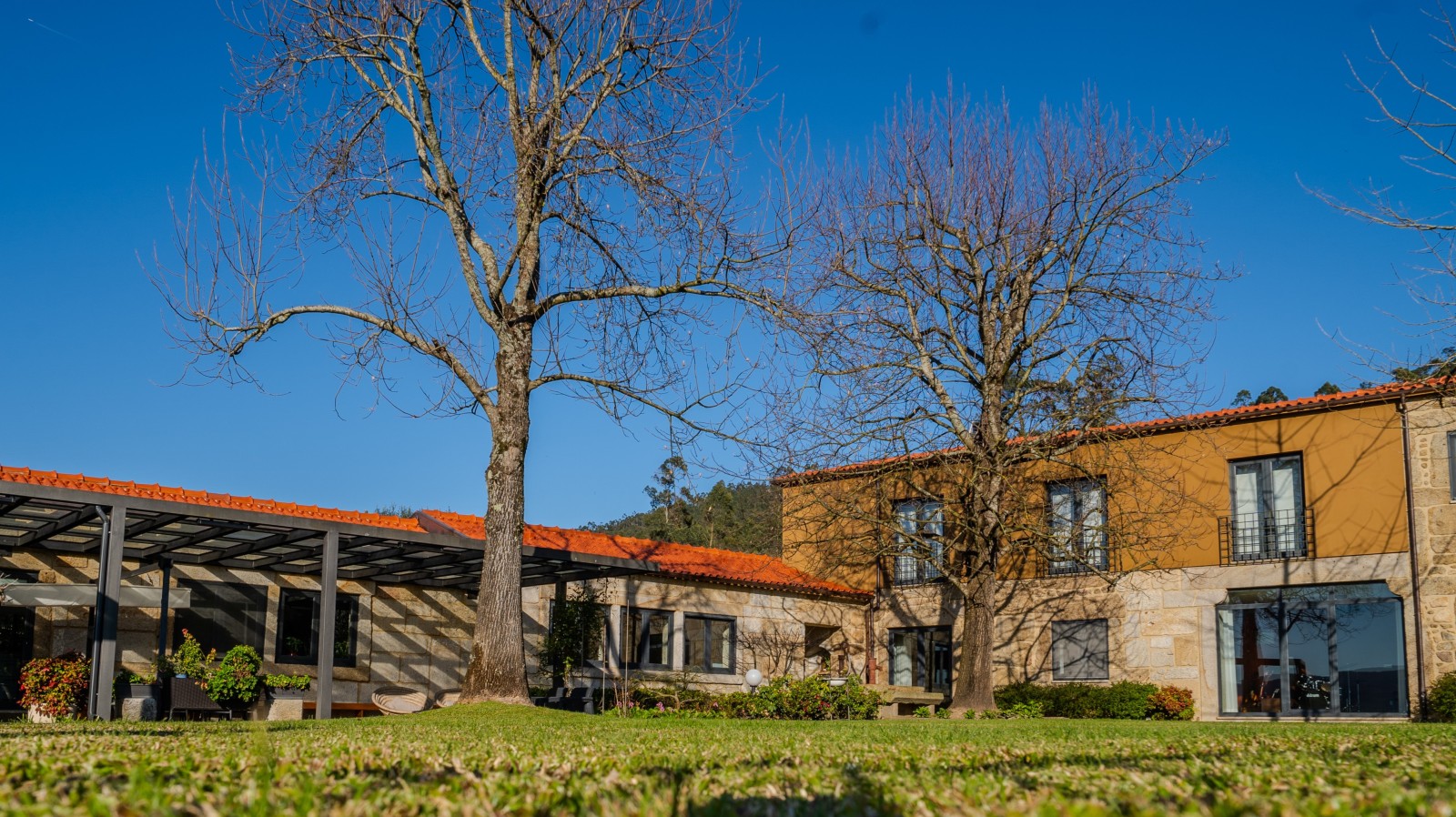 House in Roriz - view 1