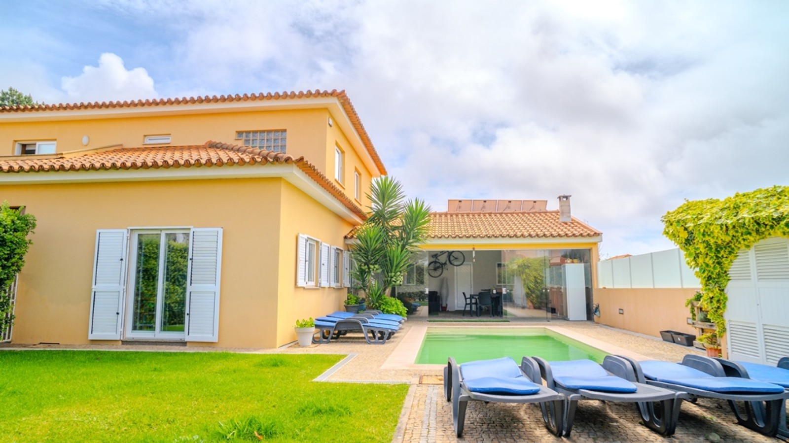 House in Ovar - view 1