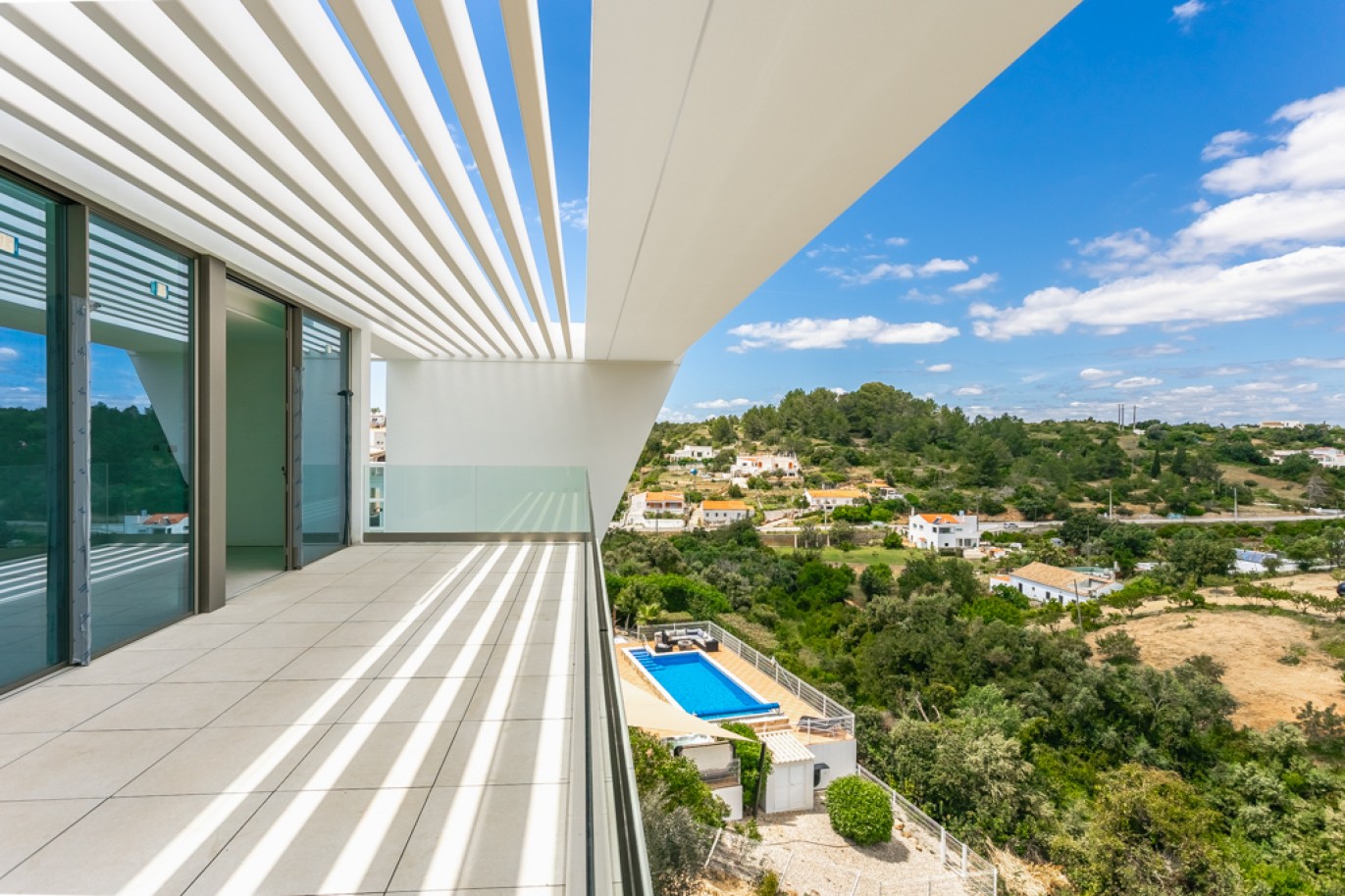 House in Lagoa - view 1