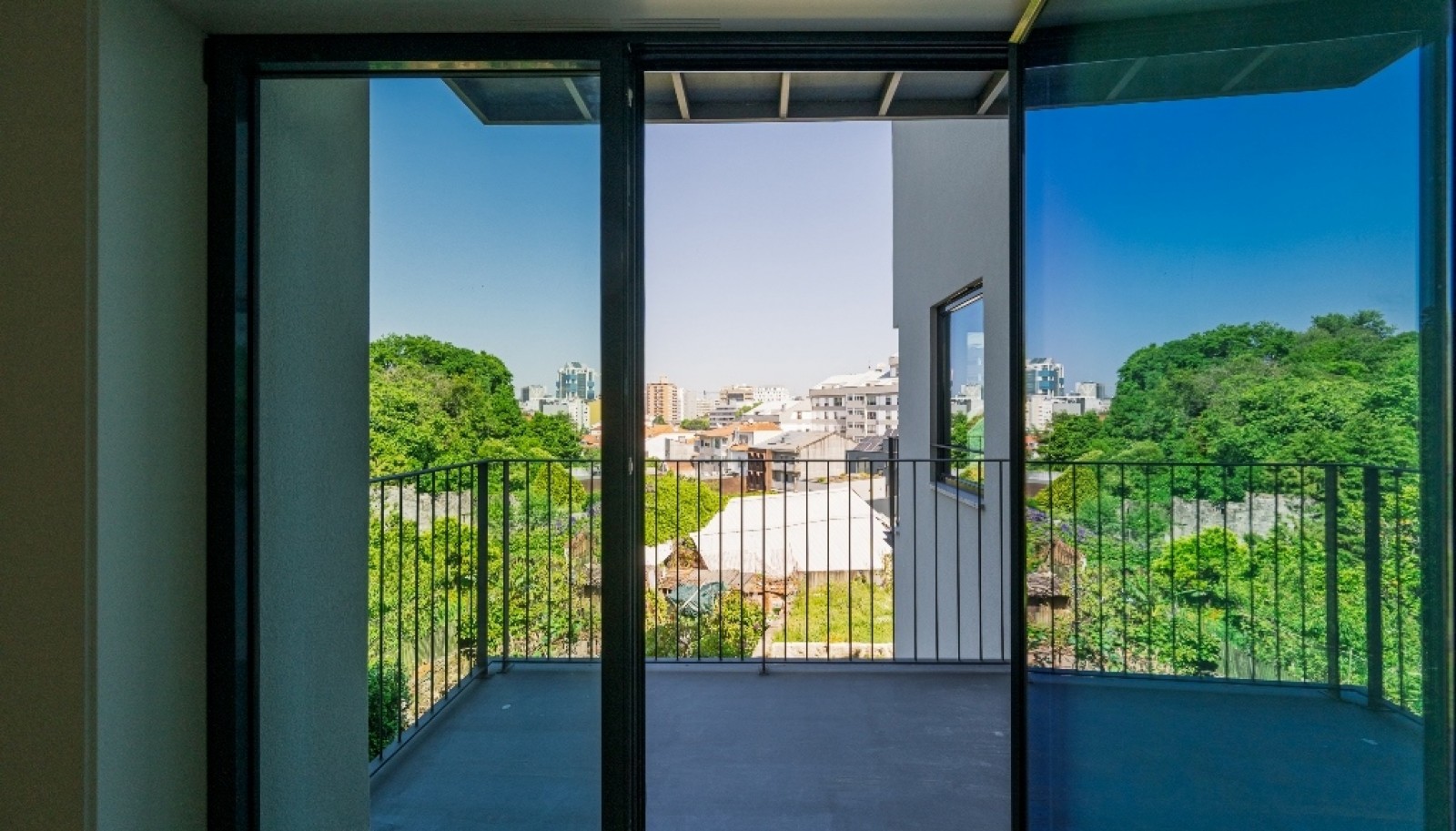 House in Porto - view 1