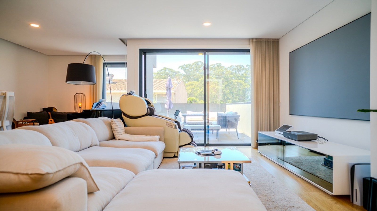 House in Senhora do Porto - view 1