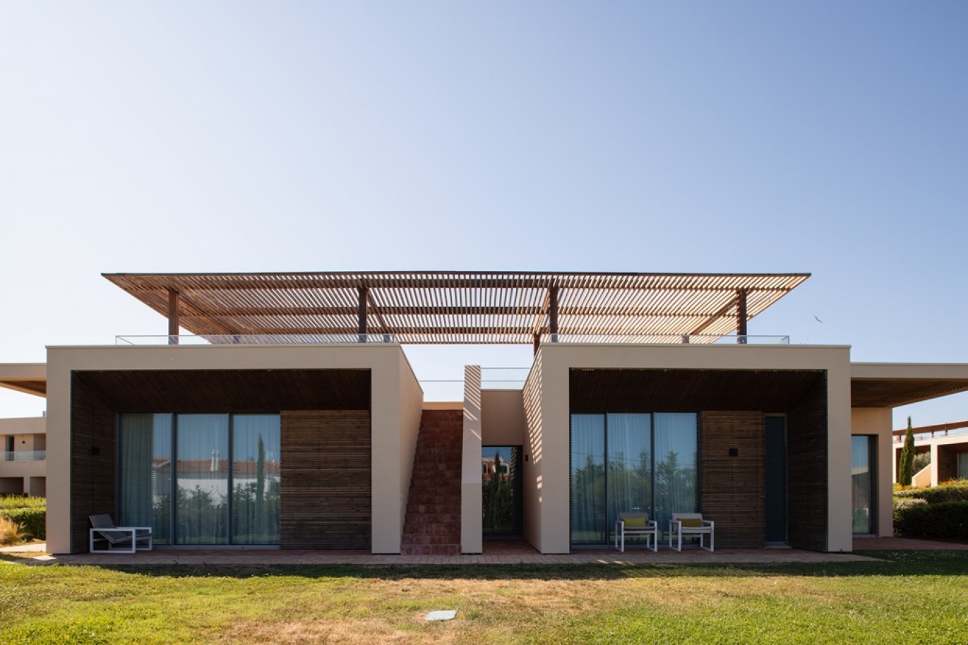 House in Lagoa - view 1