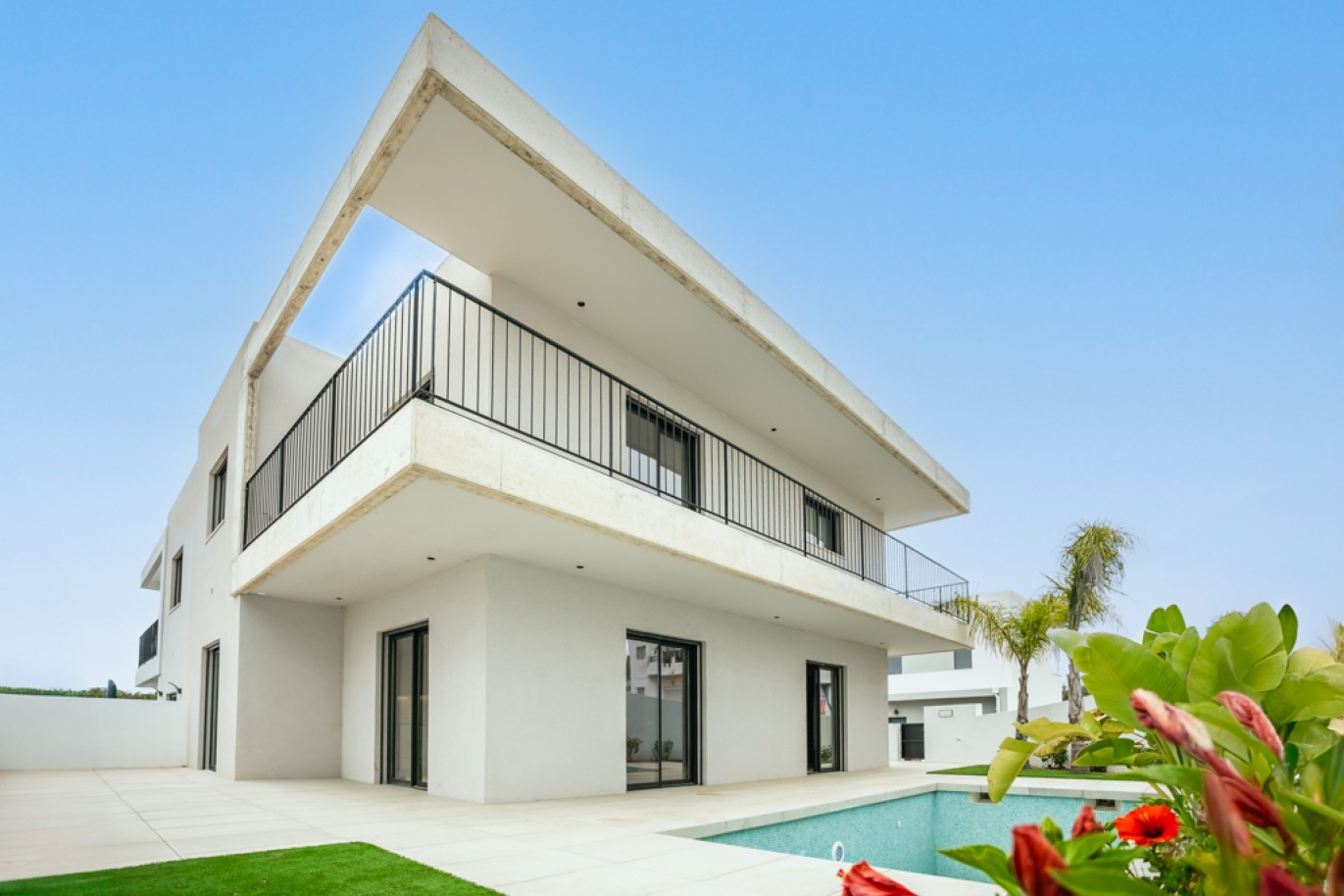 House in Montes de Alvor - view 1