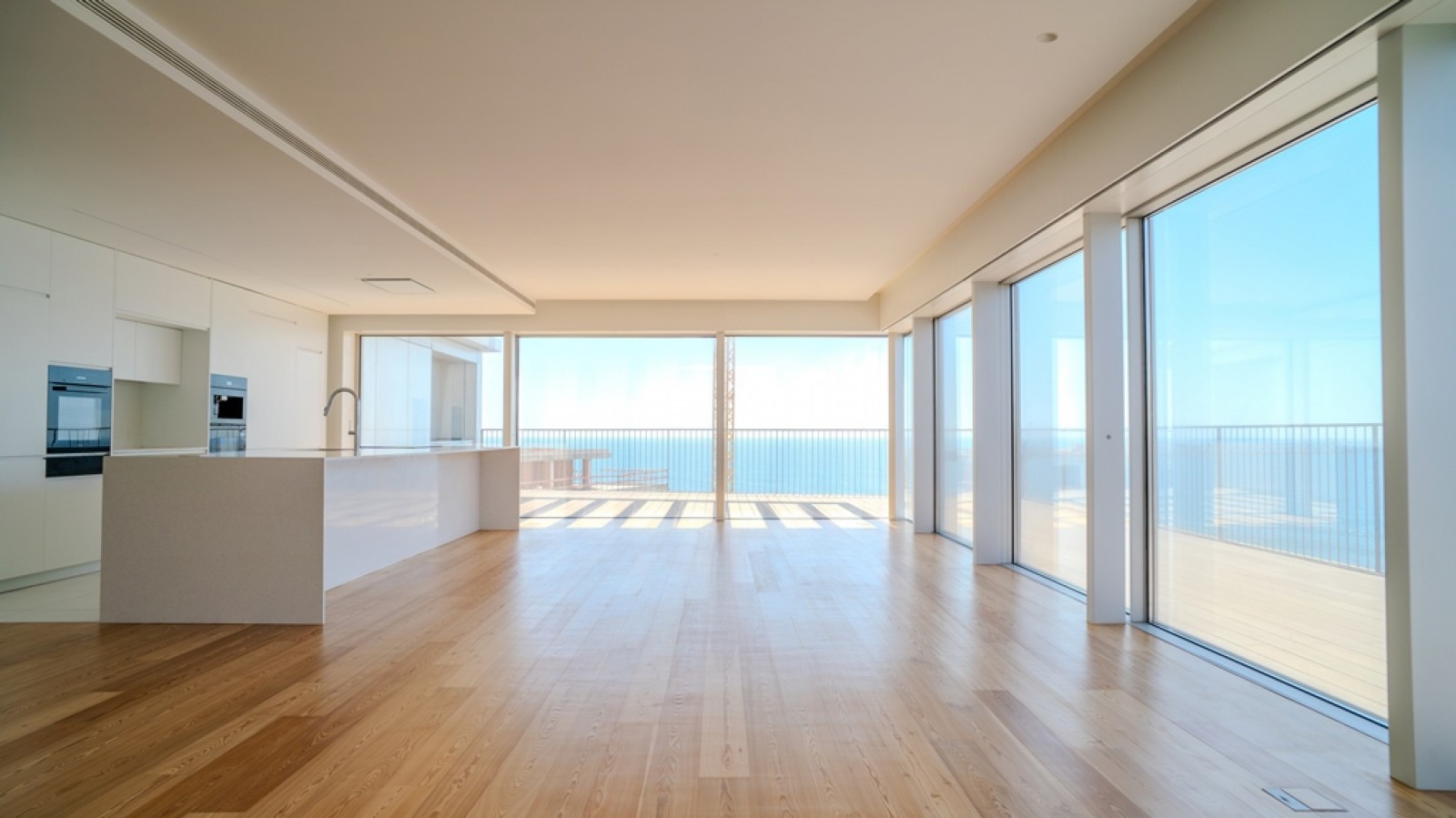House in Vila Nova de Gaia (Santa Marinha) - view 1