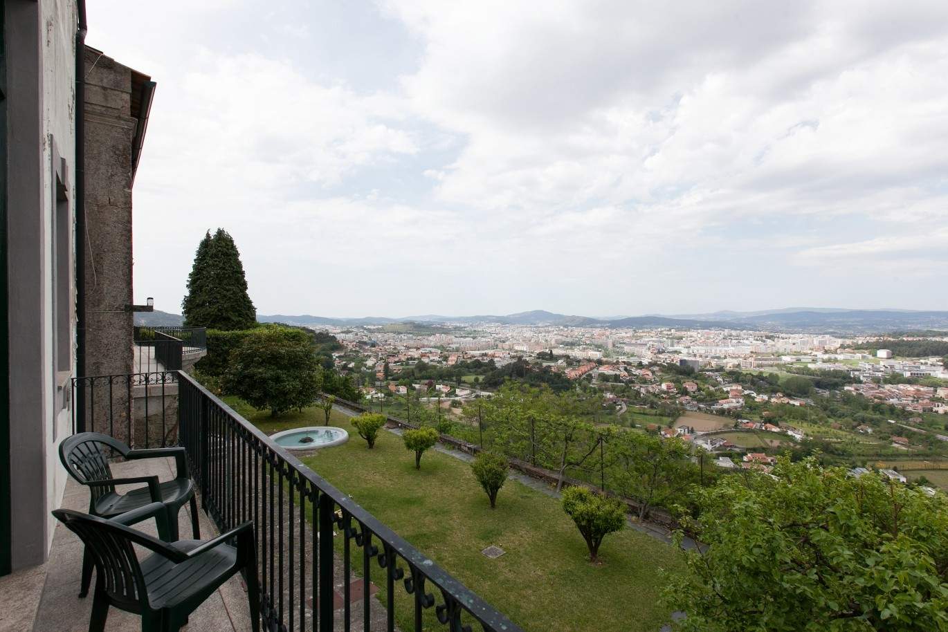 House in Braga - view 1