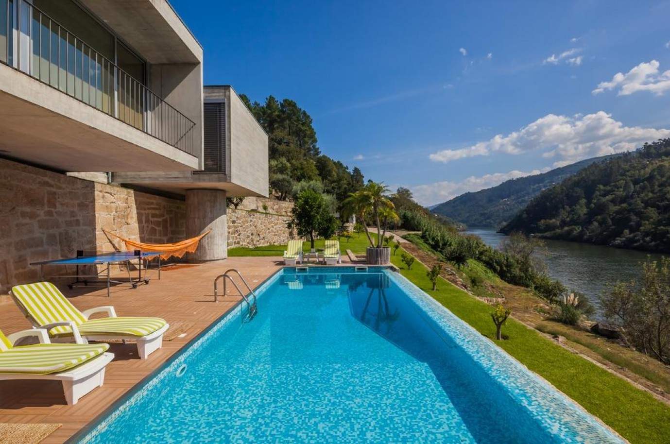House in Marco de Canaveses - view 1