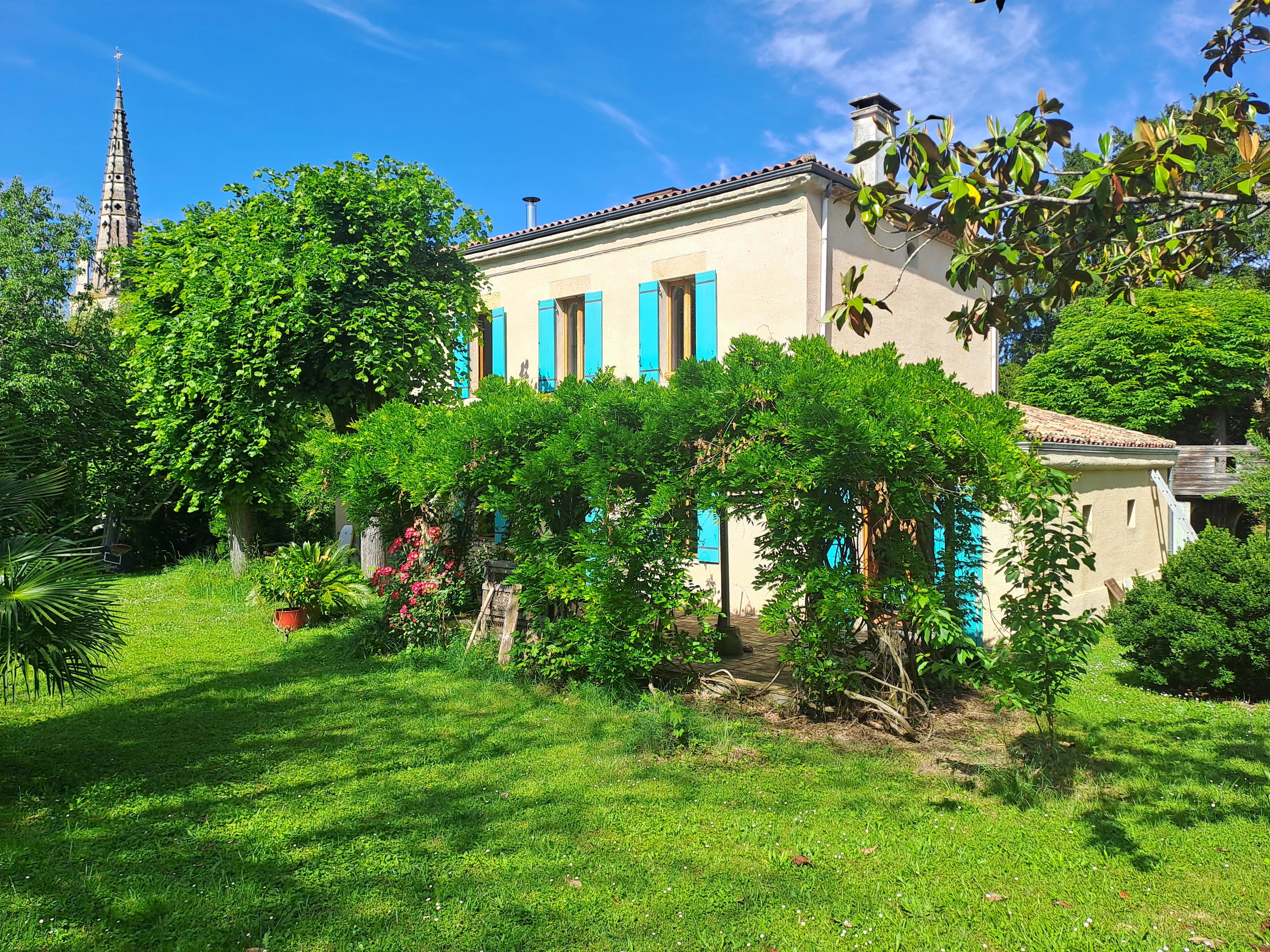 House in Marmande - view 1